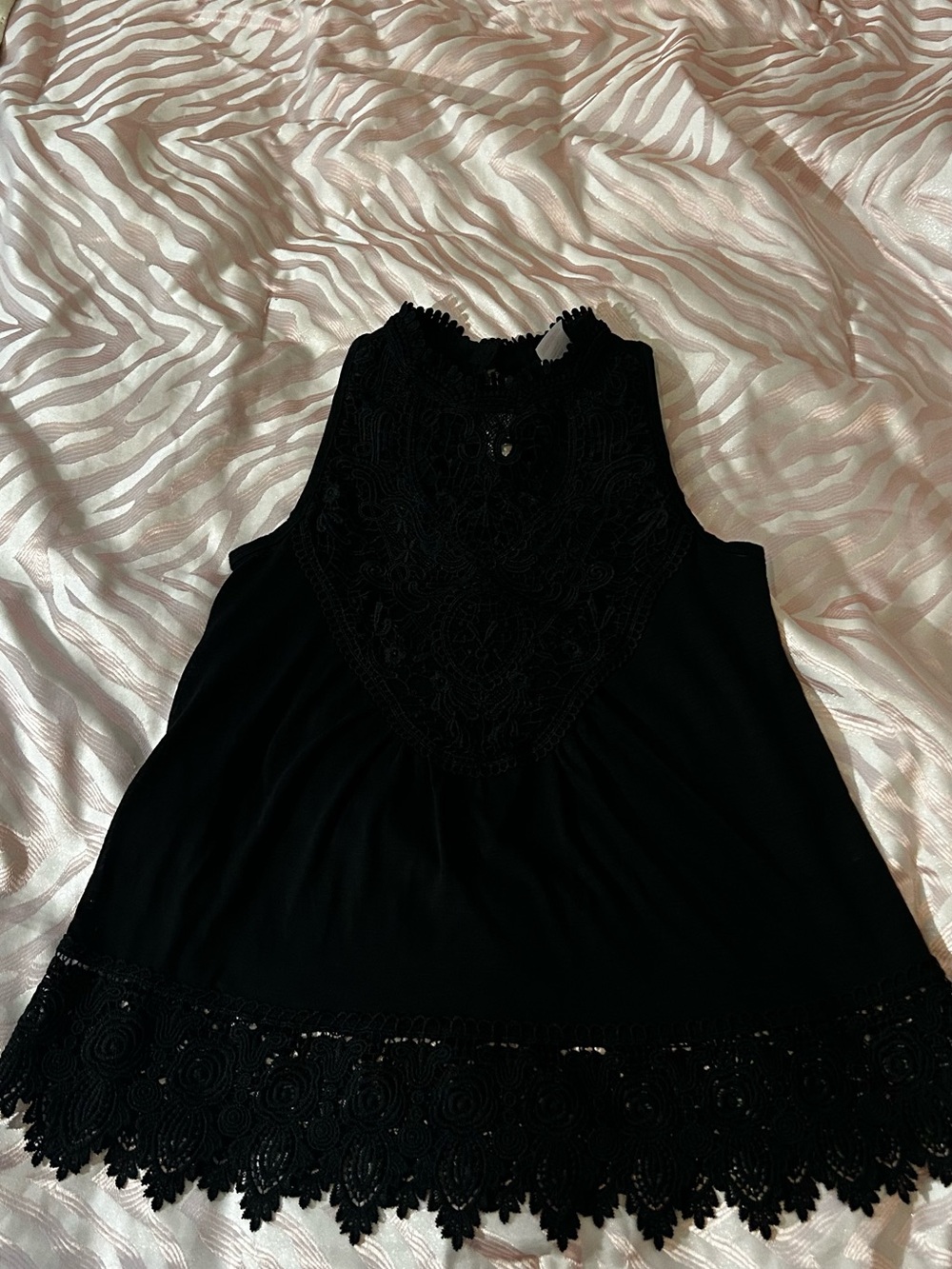 No Boundaries Black Crochet-Trim Sleeveless Camisole